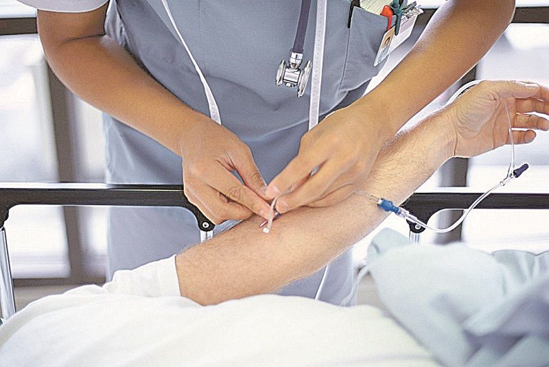 Oportunidades nas áreas da saúde abrangem atendente, técnico em Enfermagem, enfermeiros e médicos (Foto: Divulgação)