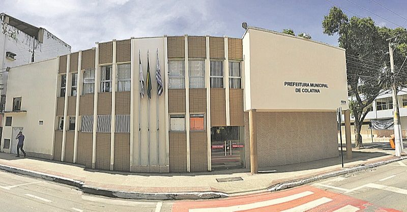 Sede da Prefeitura de Colatina: são 30 vagas abertas para atuação temporária na rede municipal de saúde (Foto: Divulgação)