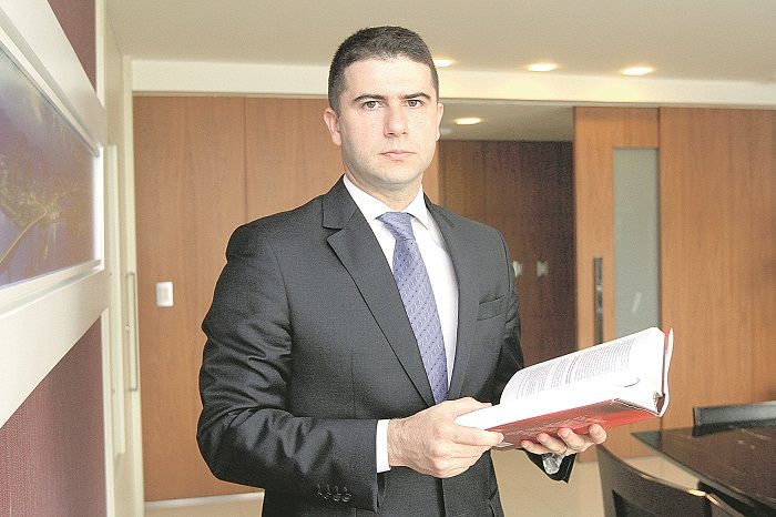 Advogado Samir Nemer destaca que medidas adotadas pelos governos buscam dar fôlego aos empresários (Foto: Dayana Souza - 26/10/2019)