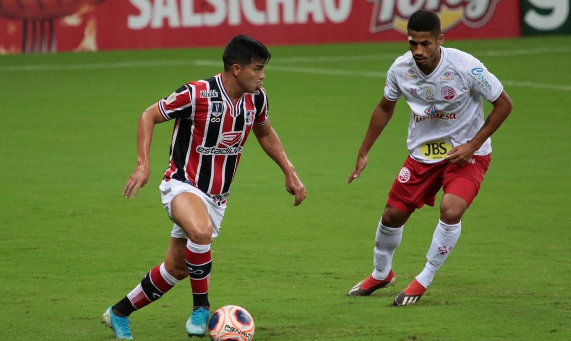 O Santa Cruz se tornou o primeiro finalista do Campeonato Pernambucano (Foto: Rafael Melo/ Santa Cruz)