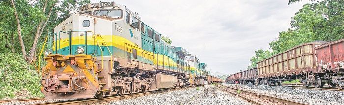 Trens na ferrovia Vitória a Minas: mudanças no trajeto, com eliminação de curvas, mais pontes, viadutos e túneis, estão entre os investimentos, além de modernização nos vagões de passageiros (Foto: Divulgação )