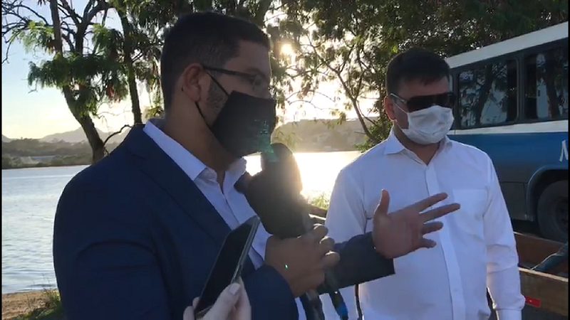 O advogado Douglas Luz, responsável pela defesa da família Pinafo, comentou sobre o acidente com lancha durante coletiva (Foto: Divulgação)