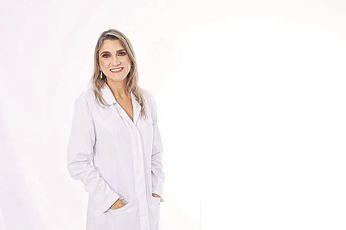 Imagem ilustrativa da imagem Uso em excesso de celular e computador agrava 10 dores
