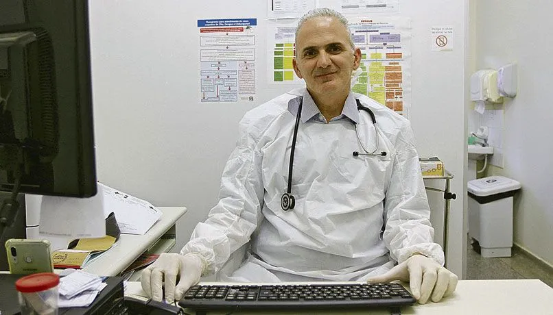 Imagem ilustrativa da imagem Após fim de programa, médicos cubanos decidem permanecer no Estado