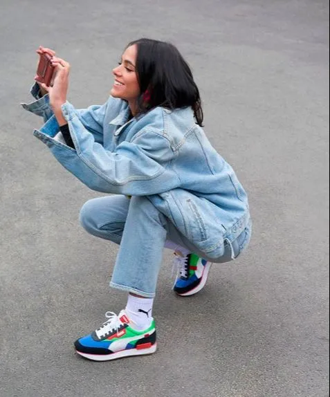 Imagem ilustrativa da imagem Bruna Marquezine diz que fez teste de Covid-19 antes de assoprar velas de aniversário