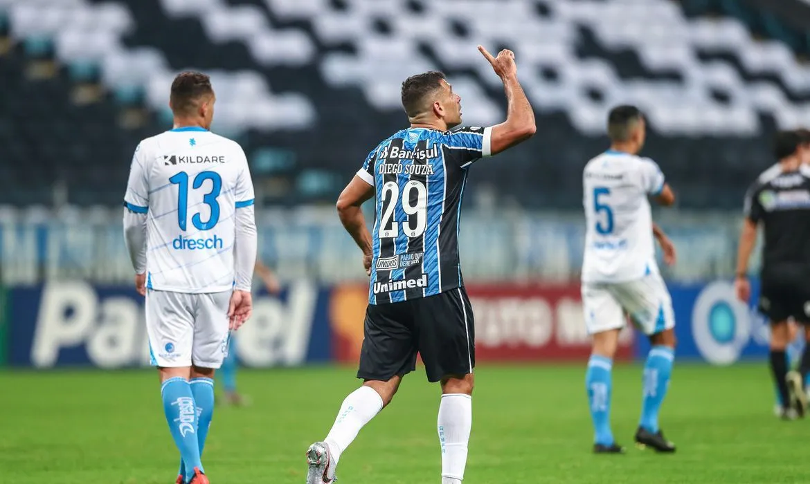 Imagem ilustrativa da imagem Gaúcho: Grêmio vence Novo Hamburgo e vai à final contra Inter