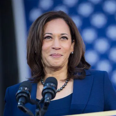 Imagem ilustrativa da imagem Em aceno a negros e mulheres, Biden escolhe Kamala Harris para vice