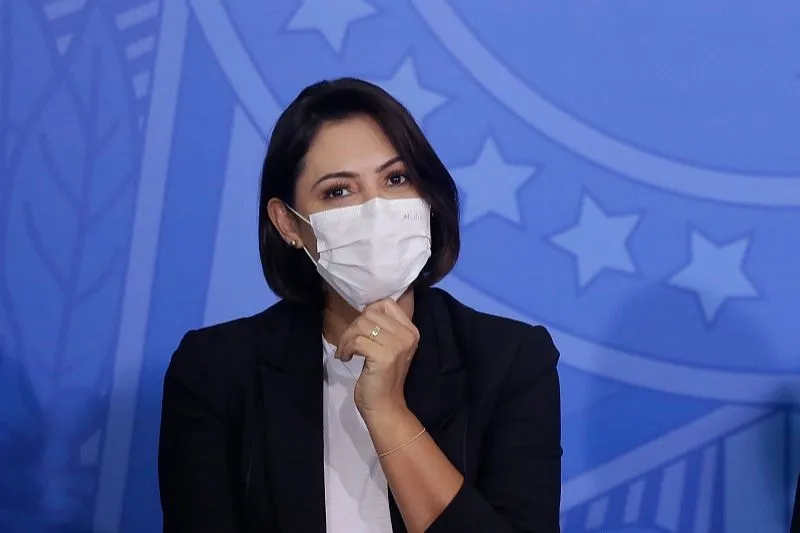 Imagem ilustrativa da imagem Programa de Michelle Bolsonaro repassou dinheiro a ONG que atuou contra o aborto de criança capixaba