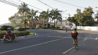 Imagem ilustrativa da imagem Sem tachões para ordenar fluxo de veículos em São Torquato