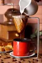 Imagem ilustrativa da imagem Café coado ou de cafeteira, existe diferença no quesito saúde?