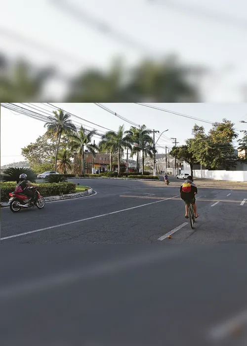 
          Imagem ilustrativa da imagem Sem tachões para ordenar fluxo de veículos em São Torquato
          