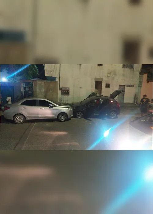 
          Imagem ilustrativa da imagem Cinco bandidos atacam policial e assustam moradores na Serra
          