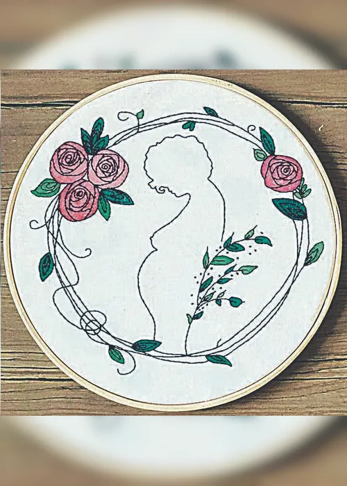 
          Imagem ilustrativa da imagem Joias com leite materno e escultura do primeiro sapatinho
          