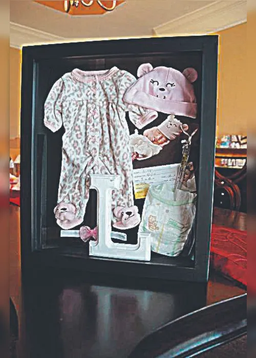 
          Imagem ilustrativa da imagem Joias com leite materno e escultura do primeiro sapatinho
          