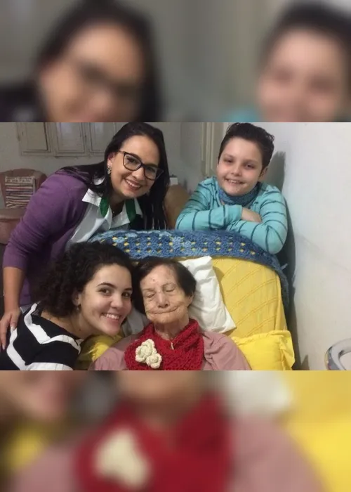 Imagem ilustrativa da imagem Família prepara carreata e serenata para aniversário de idosa de 100 anos