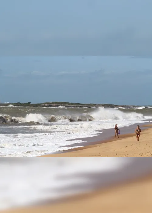 Imagem ilustrativa da imagem Marinha alerta para chegada de frente fria, ressaca e ventos de até 61km/h