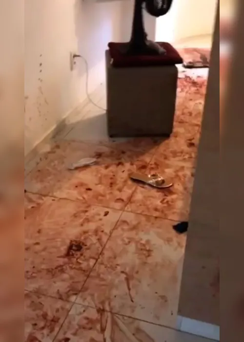 
          Imagem ilustrativa da imagem Capixaba, modelo trans é espancada e tem apartamento destruído no Rio
          