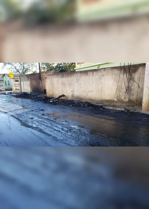 
          Imagem ilustrativa da imagem Ônibus do Transcol é incendiado na Serra
          