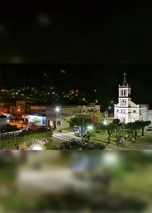 
          Imagem ilustrativa da imagem Moradores relatam medo após terremotos em Pancas: "Não consegui dormir à noite"
          