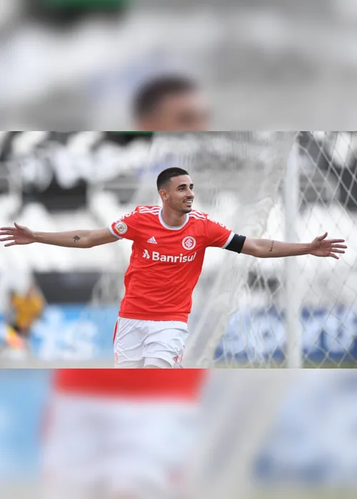 Imagem ilustrativa da imagem Galhardo marca de novo, Inter vence o Athletico-PR e retoma vice-liderança