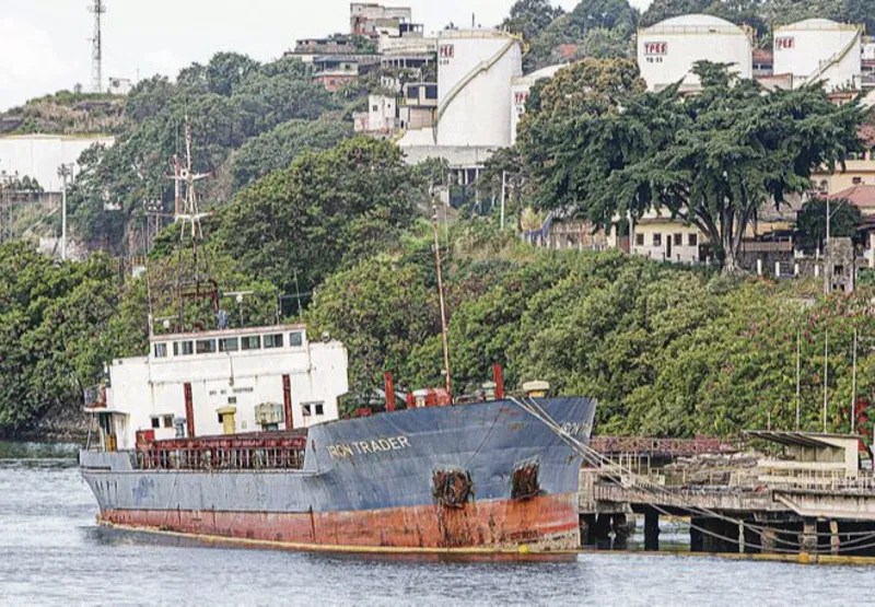 Navio Iron Trader: governo do Estado chegou a avaliar proposta de transformar embarcação em recife artificial
