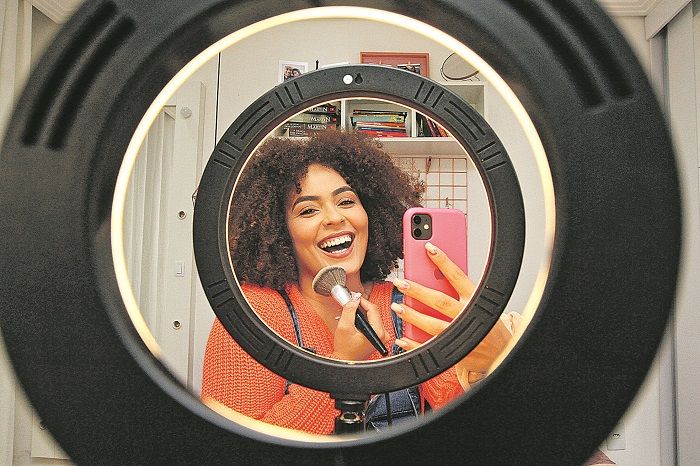 Bianca fala sobre beleza, cuidados com a pele, maquiagem e cabelo. Importante na aparência é o bem-estar, diz ela (Foto: Kadidja Fernandes/AT)