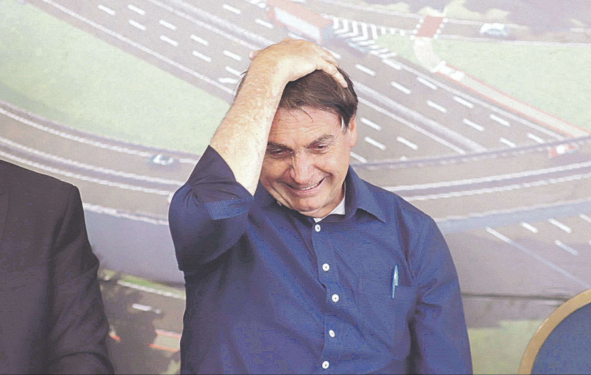 Bolsonaro ainda não decidiu o valor do auxílio, mas avisou: “É preciso que as pessoas retornem ao trabalho”. (Foto: CHRISTIAN RIZZI/FOTOARENA/ESTADÃO CONTEÚDO)