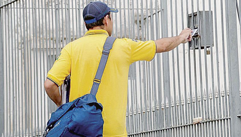 Entrega de correspondência: parte dos 2 mil funcionários da estatal no Estado está afastada por ser grupo de risco (Foto: Divulgação)