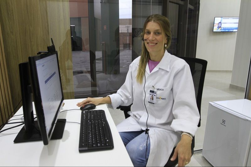 Elisa Palhano: em pronto-socorro virtual, consulta é por aplicativo (Foto: Dayana Souza/AT)