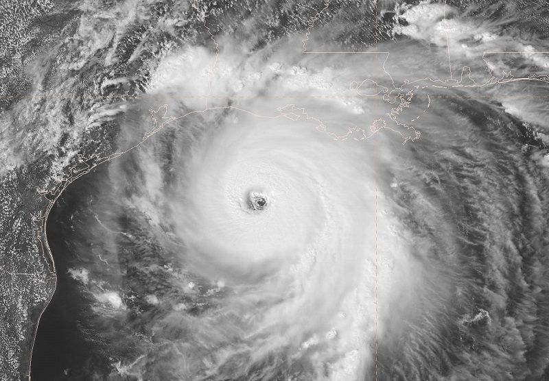O Furacão Laura evoluiu para a categoria quatro e já é considerado "extremamente perigoso" pelo Centro Nacional de Furacões dos Estados Unidos (NHC, na sigla em inglês), com ventos de até 193 km/h (Foto: Divulgação/ National Hurricane Center)