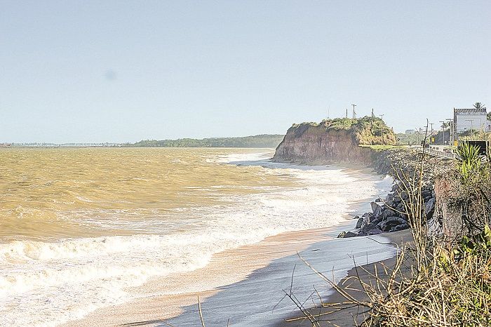 Falésias de Maimbá, em Anchieta (Foto: Roberta Bourguignon)