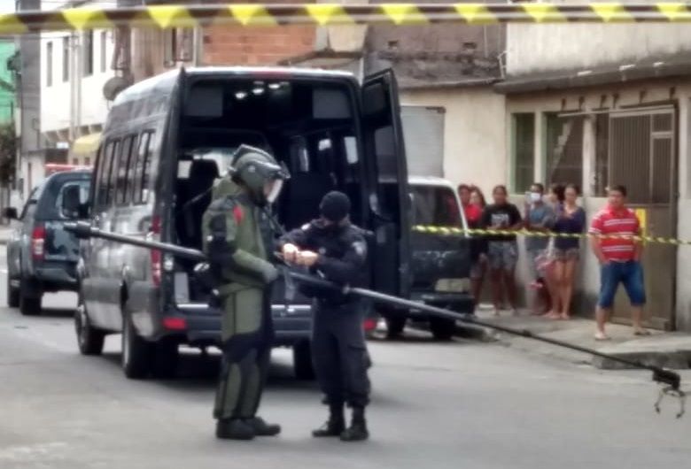 O artefato explosivo foi encontrado na tarde desta terça-feira (04) no bairro Boa Vista I, em Vila Velha (Foto: Divulgação)