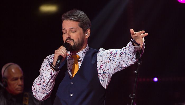 Serrado: “Este é um espetáculo em que as pessoas cantarão comigo” (Foto: Divulgação/TV Globo)