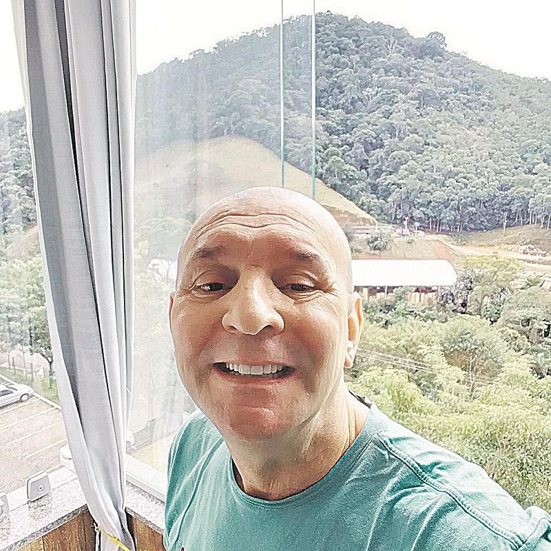 O aposentado Reinaldo Luiz Cunico reduziu 40% a conta de energia (Foto: Acervo pessoal)