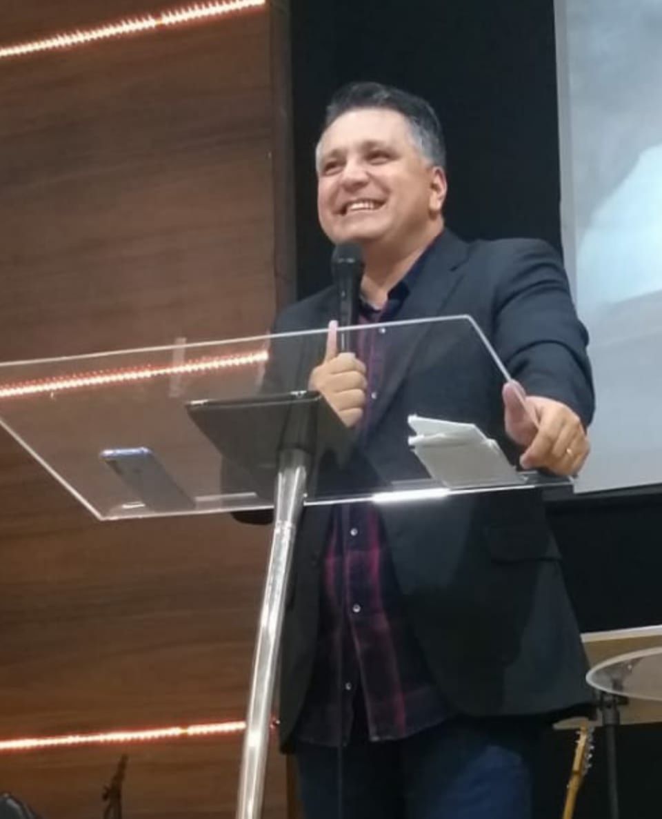 Pastor da Igreja Batista na Praia do Morro, Roberto Guimarães (Foto: Acervo Pessoal)