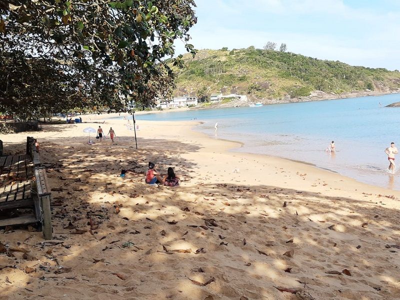 Praia de Guarapari: movimentação durante a pandemia (Foto: Roberta Bourguignon)
