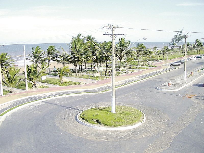 Praia em São Mateus, cidade onde mora a criança estuprada pelo tio (Foto: Arquivo/AT)