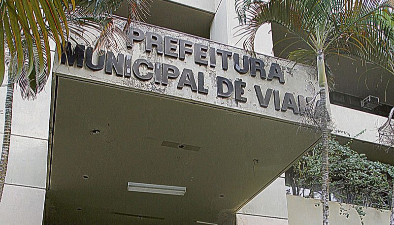 Prefeitura de Viana: mais prazo (Foto: Ademir Ribeiro — 29/06/2015)