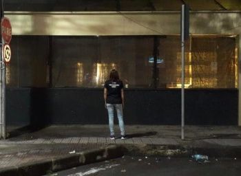 Restaurante fechado em Jardim Camburi (Foto: Divulgação/ Sedec)
