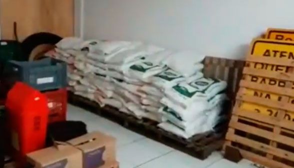 Sal será espalhado nas vias para evitar acidentes (Foto: Divulgação / PMRSC)