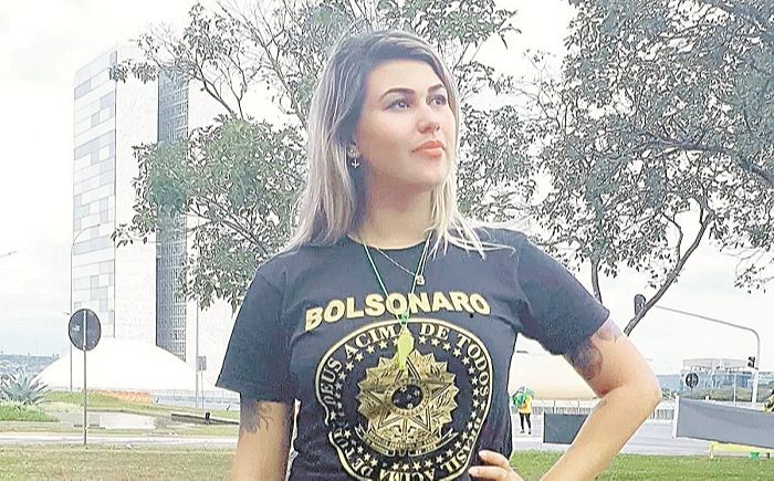 Sara Giromini teve um vídeo em sua conta de Facebook retirado, no qual ela expunha informações sobre a menina que engravidou após ser estuprada pelo próprio tio (Foto: Arquivo/AT)