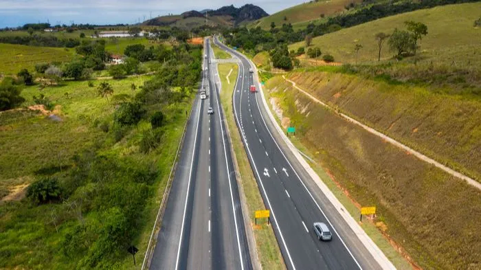 Imagem ilustrativa da imagem Novos viadutos em Guarapari devem desafogar o trânsito na 101. Veja imagens aéreas