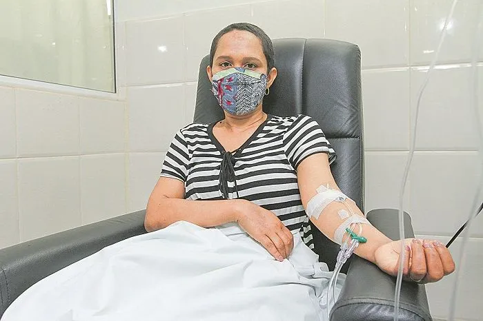 Imagem ilustrativa da imagem Campanha para arrecadar R$ 700 mil e abrir centro cirúrgico para pacientes de câncer de mama