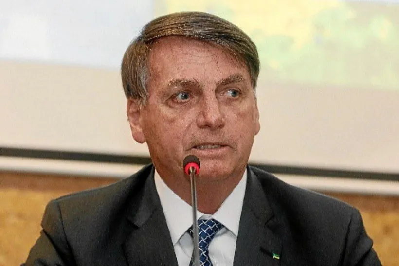 Imagem ilustrativa da imagem Não será obrigatória esta vacina e ponto final, afirma Bolsonaro sobre Coronavac