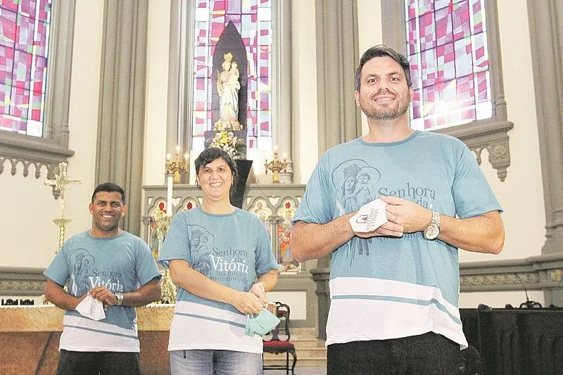 Imagem ilustrativa da imagem Catedral completa 100 anos com missas lives e procissão