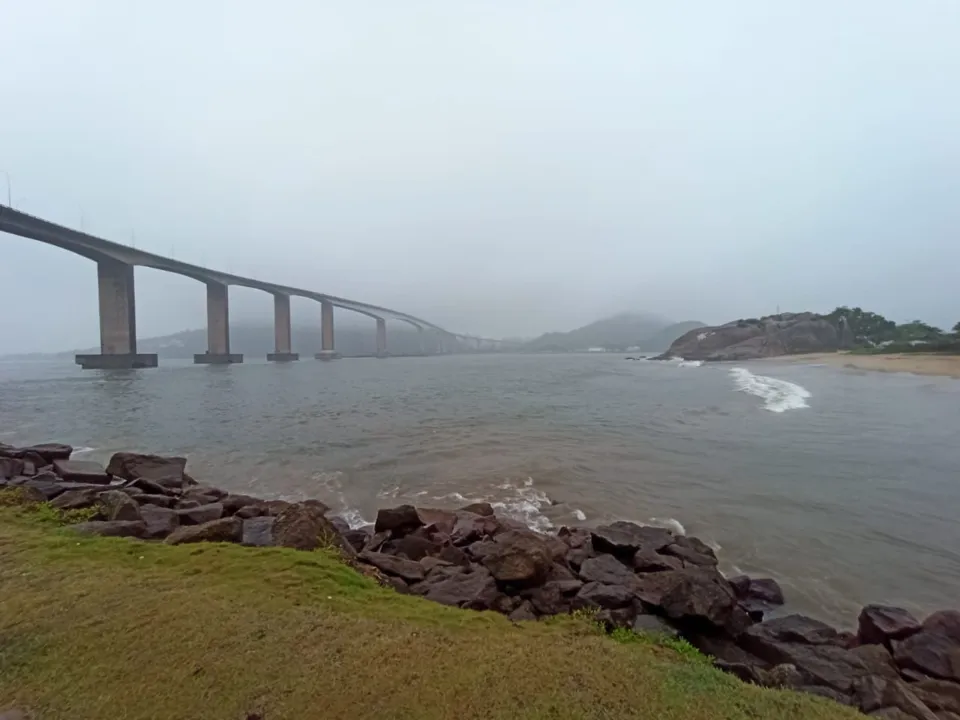 Imagem ilustrativa da imagem Instituto alerta para chuvas intensas e queda de temperatura no Estado