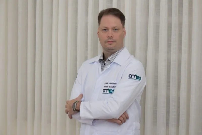 Imagem ilustrativa da imagem Médicos aprovam volta às aulas: “É possível voltar com segurança”
