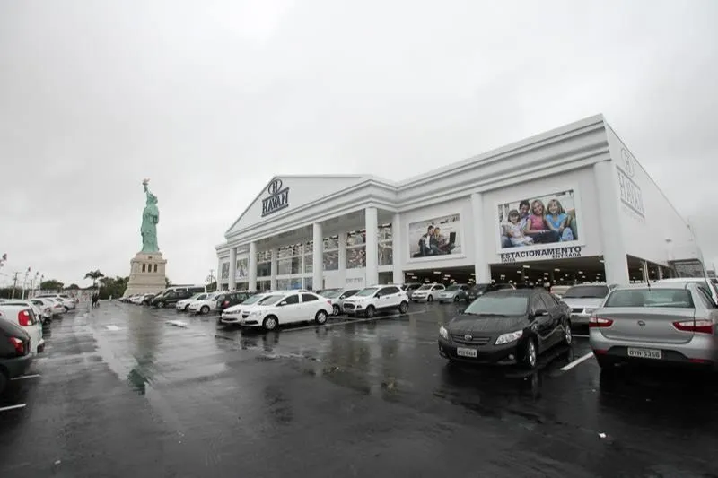 Imagem ilustrativa da imagem Atacado e centro comercial vão abrir 2.530 empregos no Estado