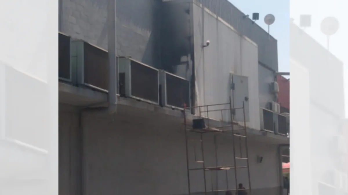 Imagem ilustrativa da imagem Bombeiros são acionados para apagar incêncio em supermercado