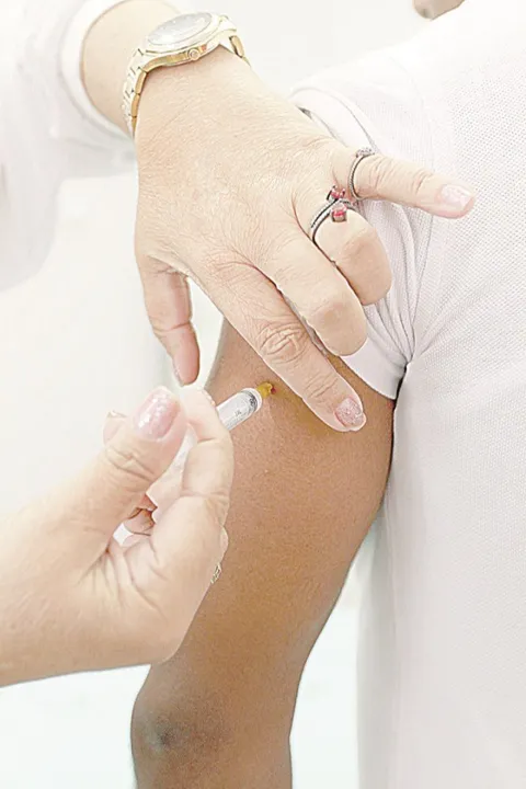 Imagem ilustrativa da imagem Fiocruz vai testar eficácia da vacina contra tuberculose para covid-19